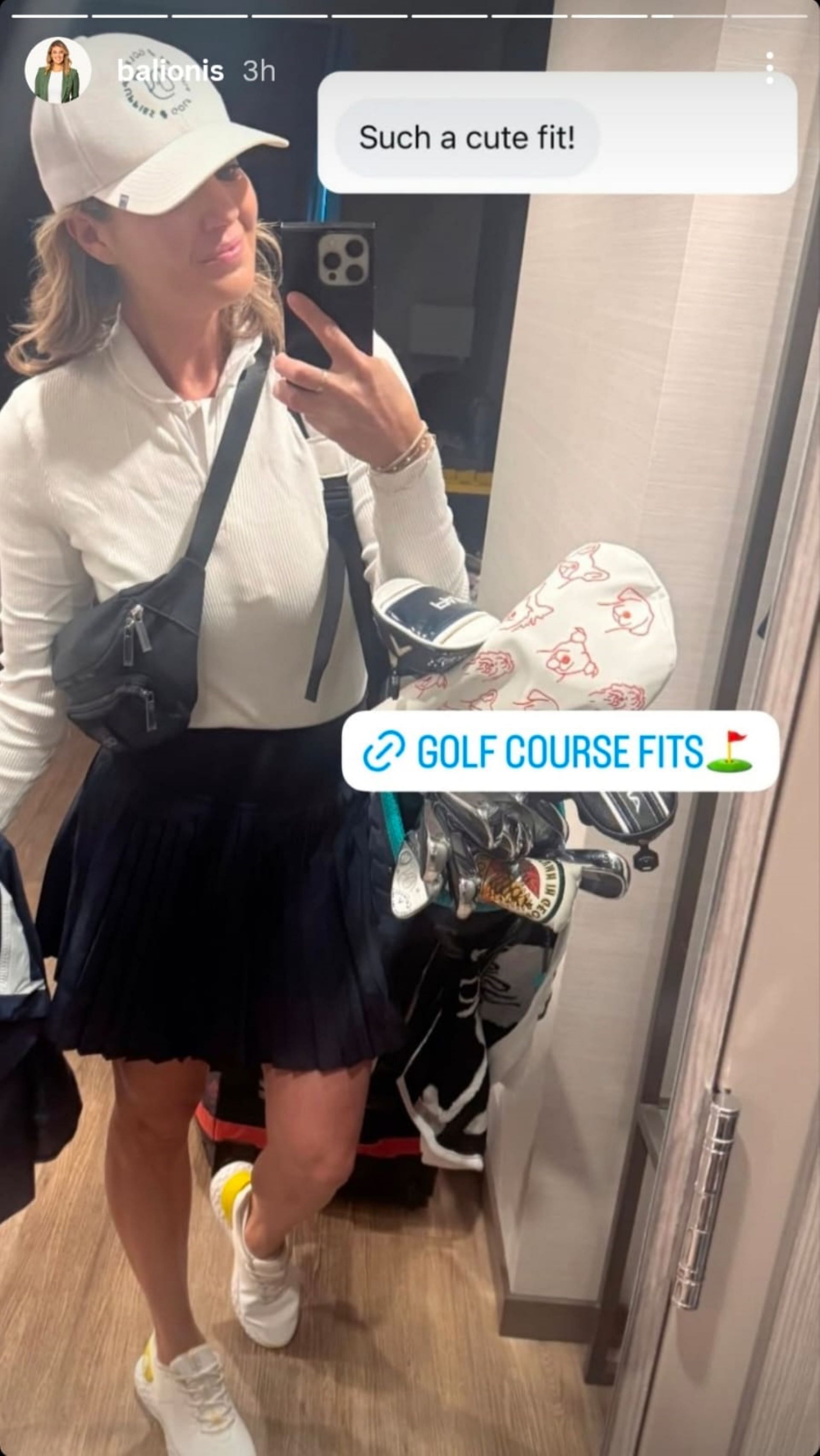 Amanda Balionis shares a mirror selfie in a golf course outfit (via @balionis)